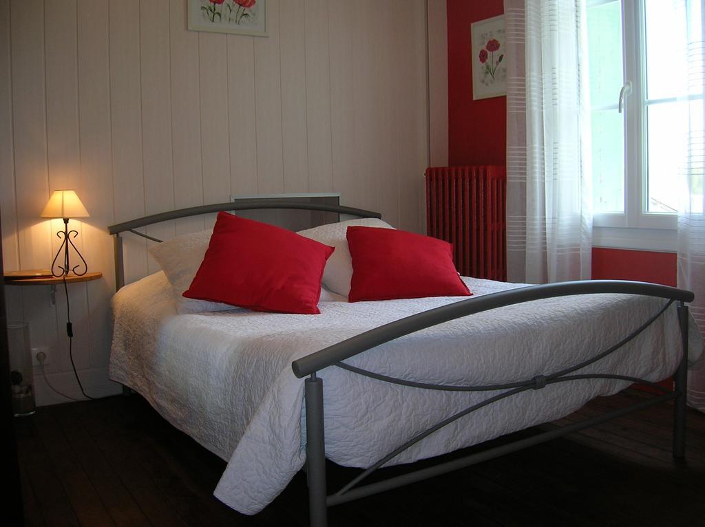Le Petit Jardin Yoyo Hotel Monts Esterno foto
