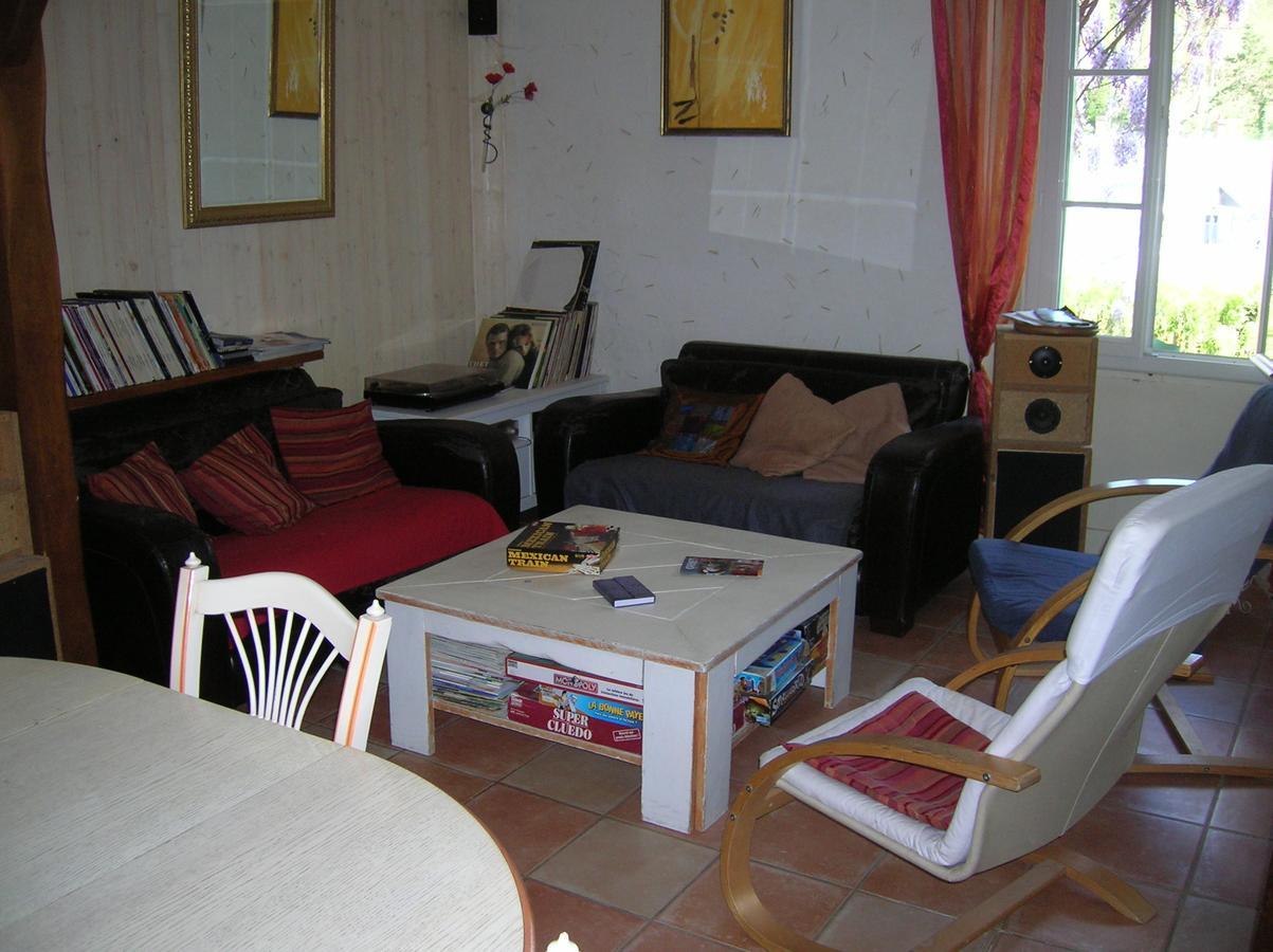 Le Petit Jardin Yoyo Hotel Monts Esterno foto
