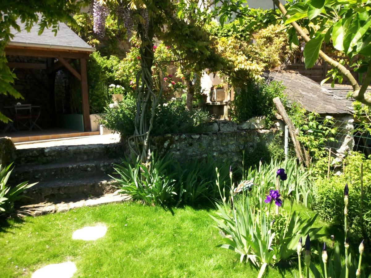 Le Petit Jardin Yoyo Hotel Monts Esterno foto